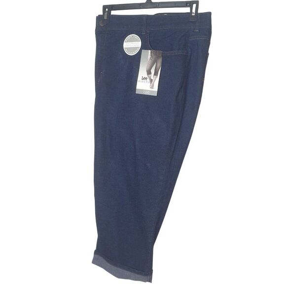 Lee Riders Womens Plus 24W Midrise Capri Jeans Premium Stretch Denim Blue - Picture 2 of 8
